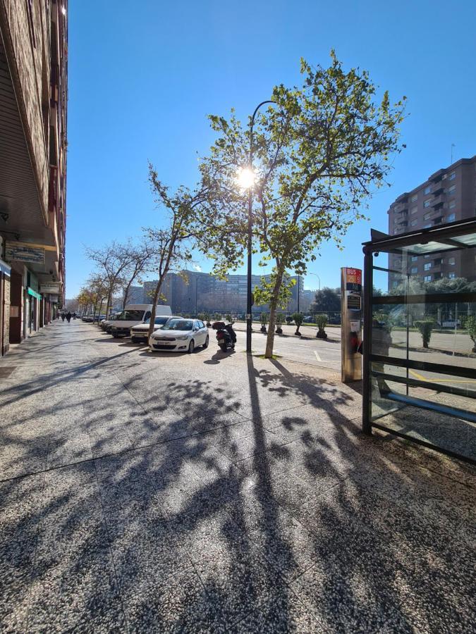 Dos Torres Tauriel - Espacioso Apartamento Con Impresionantes Vistas Y Garaje Privado Сарагоса Екстериор снимка