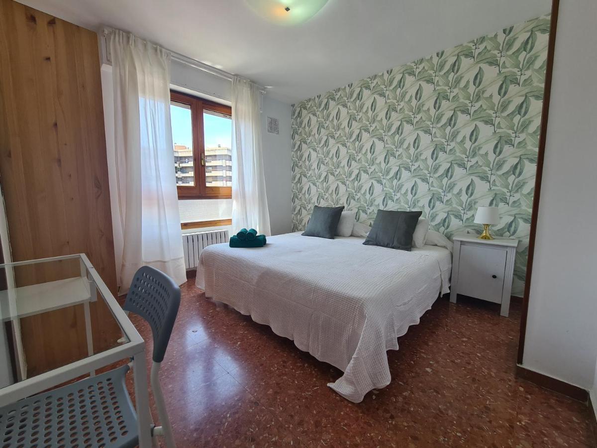 Dos Torres Tauriel - Espacioso Apartamento Con Impresionantes Vistas Y Garaje Privado Сарагоса Екстериор снимка