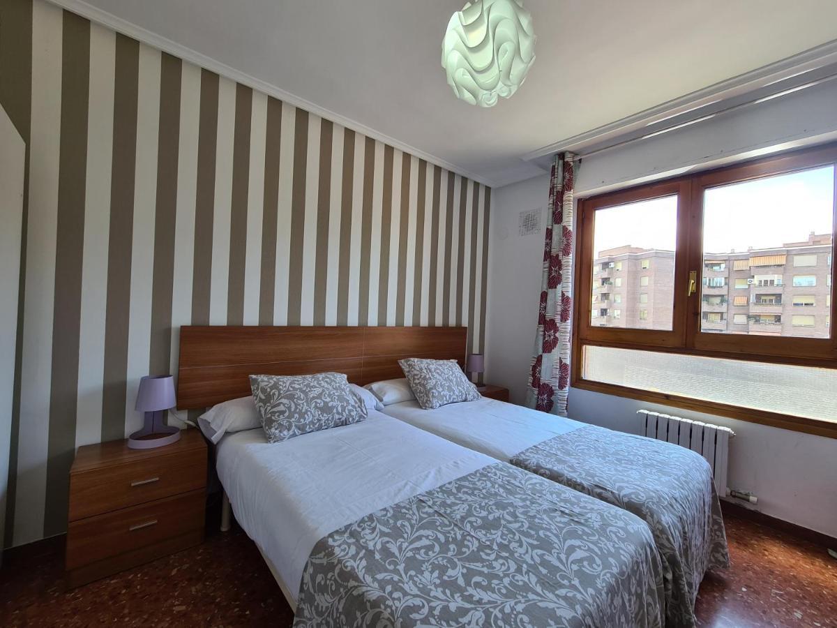 Dos Torres Tauriel - Espacioso Apartamento Con Impresionantes Vistas Y Garaje Privado Сарагоса Екстериор снимка